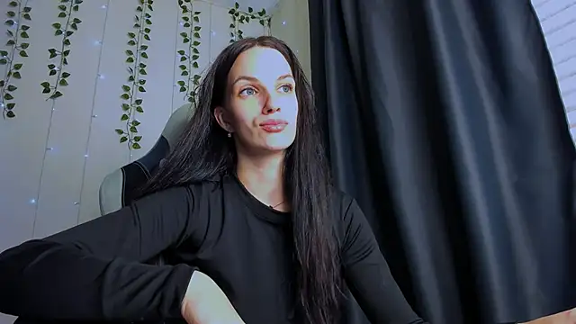 Snapshot of KarlaSim chatting on October 21, 1:45 pm KarlaSim online show from October 21, 1:45 pm