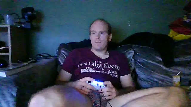 Snapshot of Janssen88 chatting on November 16, 8:47 pm Janssen88 online show from November 16, 8:47 pm