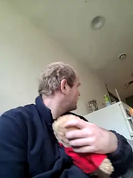 Snapshot of Janssen88 chatting on December 4, 12:47 pm Janssen88 online show from December 4, 12:47 pm