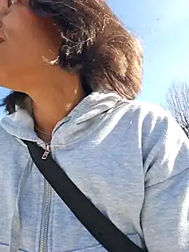 Goldenlace online show from February 26, 2:25 pm