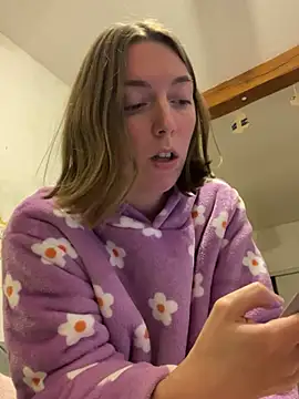 Daisy Michto Officiel online show from January 28, 3:15 am