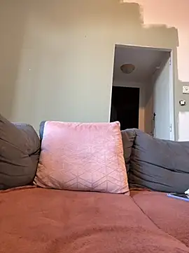 Daisy Michto Officiel online show from October 6, 6:44 am