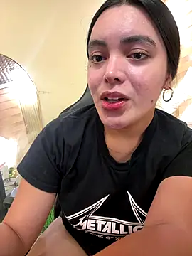 HotstuffCherrySummer online show from October 6, 7:50 am