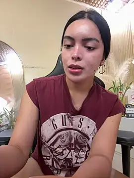 HotstuffCherrySummer online show from April 21, 8:20 am