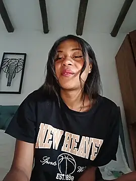 Snapshot of dark_enchantress_ chatting on October 8, 7:00 pm dark enchantress online show from October 8, 7:00 pm