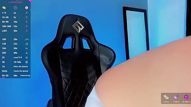 Snapshot of Thomas_chubbyxhot chatting on January 8, 11:32 am Thomas chubbyxhot online show from January 8, 11:32 am