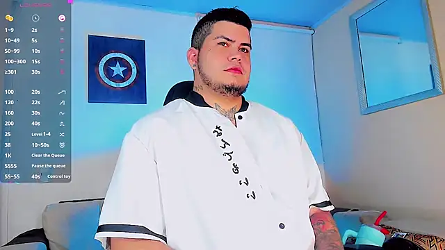 Snapshot of Thomas_chubbyxhot chatting on February 5, 5:41 am Thomas chubbyxhot online show from February 5, 5:41 am