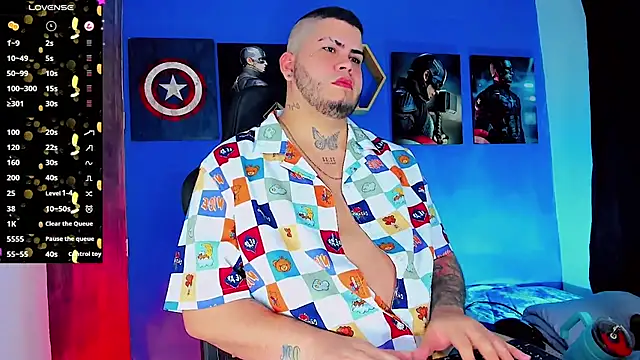 Snapshot of Thomas_chubbyxhot chatting on October 24, 12:19 am Thomas chubbyxhot online show from October 24, 12:19 am