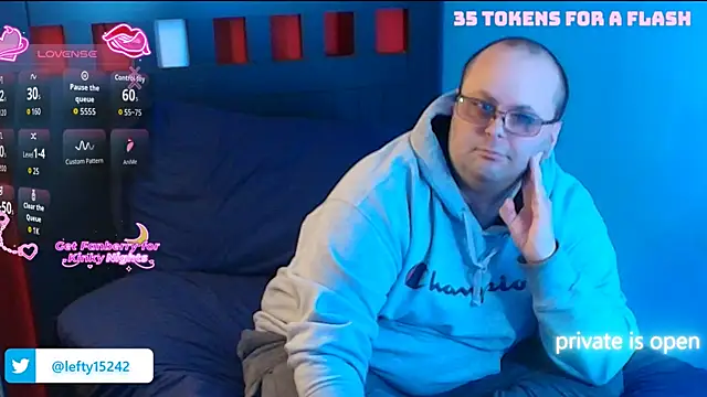 Snapshot of lefty15242 chatting on November 1, 4:58 am lefty15242 online show from November 1, 4:58 am