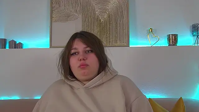 LillianKim online show from March 20, 6:20 pm