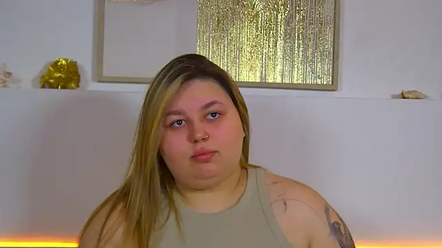 LillianKim online show from March 3, 6:36 pm