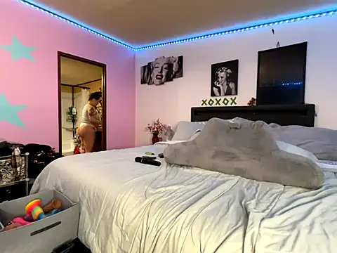 Snapshot of AngelSinz69 chatting on November 18, 4:50 am AngelSinz69 online show from November 18, 4:50 am