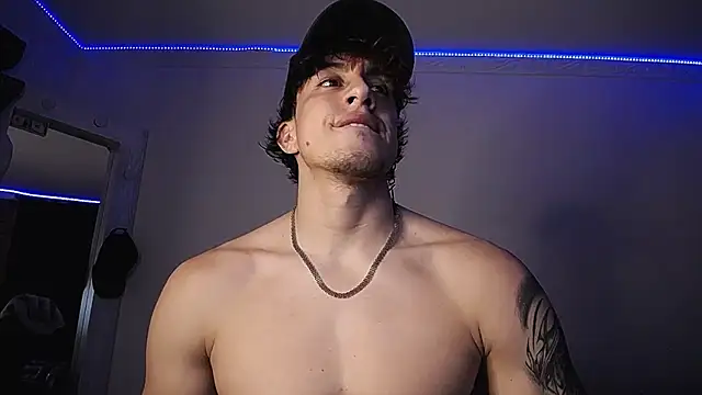 strongboy  online show from January 12, 2:14 am