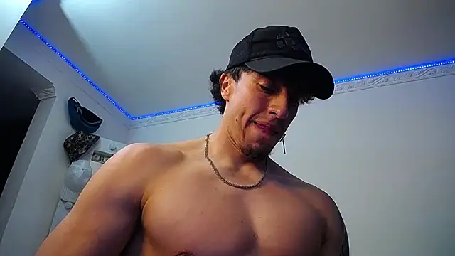 strongboy  online show from January 25, 3:09 am