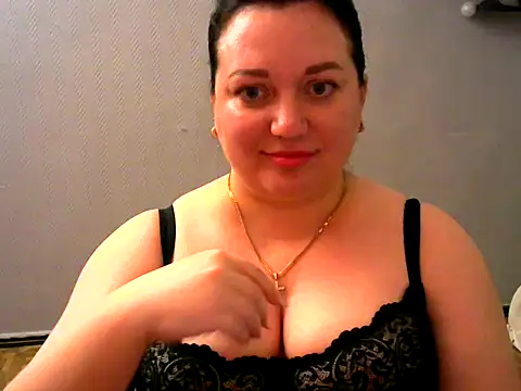 AmanaGi online show from February 4, 4:39 pm