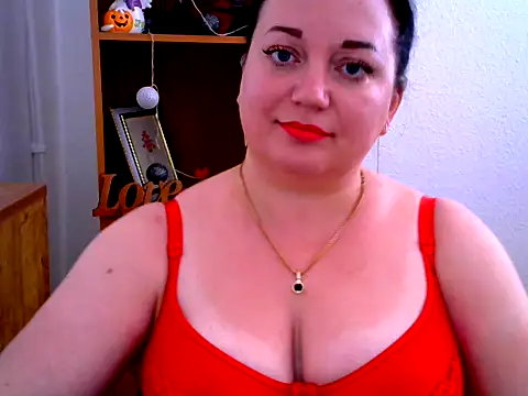 AmanaGi online show from November 4, 5:01 pm