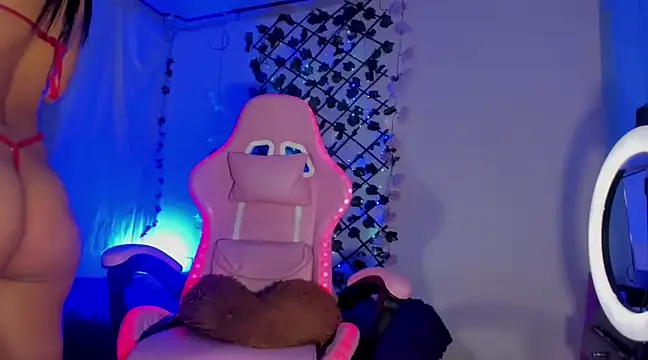 Snapshot of -Camila_ chatting on December 16, 9:31 pm -Camila  online show from December 16, 9:31 pm