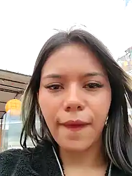 Snapshot of -Camila_ chatting on December 19, 6:01 pm -Camila  online show from December 19, 6:01 pm