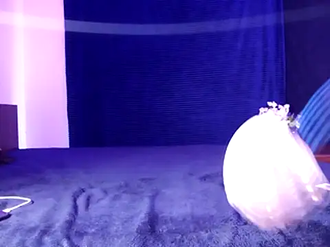 Snapshot of Madu_19 chatting on November 13, 8:46 am Madu 19 online show from November 13, 8:46 am