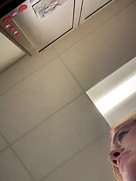 cinnatitties online show from September 22, 8:11 pm