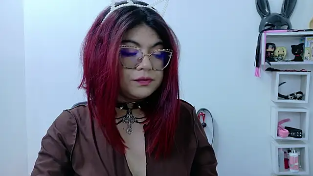 Snapshot of Catwhite_ chatting on January 28, 12:32 pm Catwhite online show from January 28, 12:32 pm