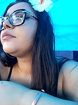 Snapshot of AriaRussell chatting on October 31, 2:07 pm AriaRussell online show from October 31, 2:07 pm