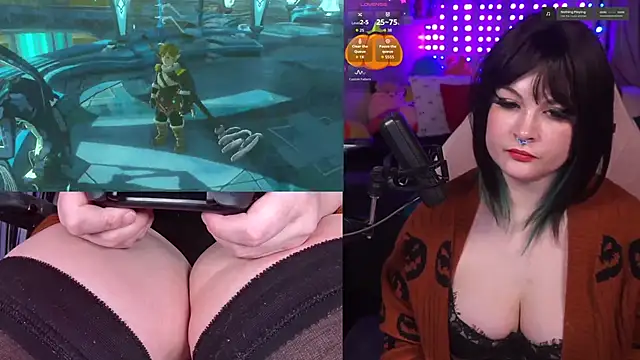 Snapshot of evamila chatting on September 9, 11:43 am evamila online show from September 9, 11:43 am