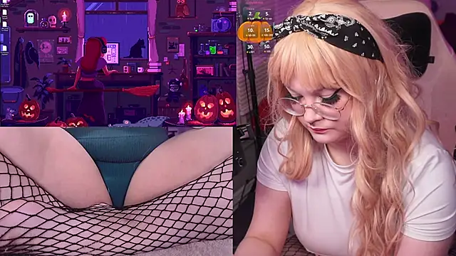 Snapshot of evamila chatting on October 10, 12:20 am evamila online show from October 10, 12:20 am