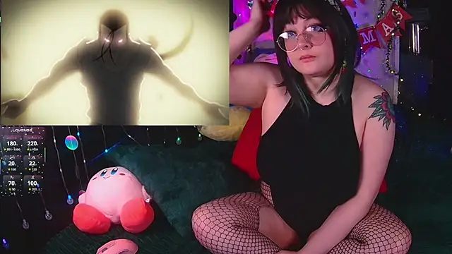 Snapshot of evamila chatting on November 18, 12:31 pm evamila online show from November 18, 12:31 pm