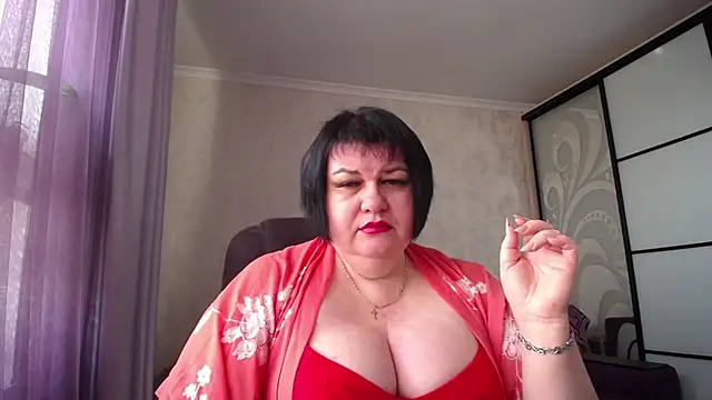 JuicyLady Di online show from March 25, 5:57 am