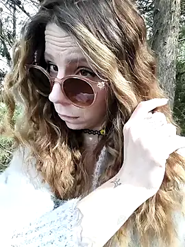 OnnaaH online show from March 13, 1:40 pm