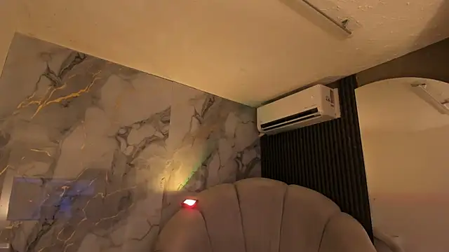 Katemoss70 online show from April 11, 12:20 pm