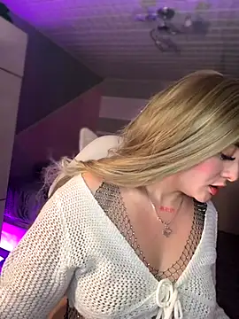 Snapshot of Sam_Thompsoon_ chatting on November 6, 3:18 am Sam Thompsoon online show from November 6, 3:18 am