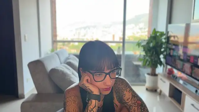 Snapshot of xisisxx chatting on October 27, 9:30 pm xisisxx online show from October 27, 9:30 pm