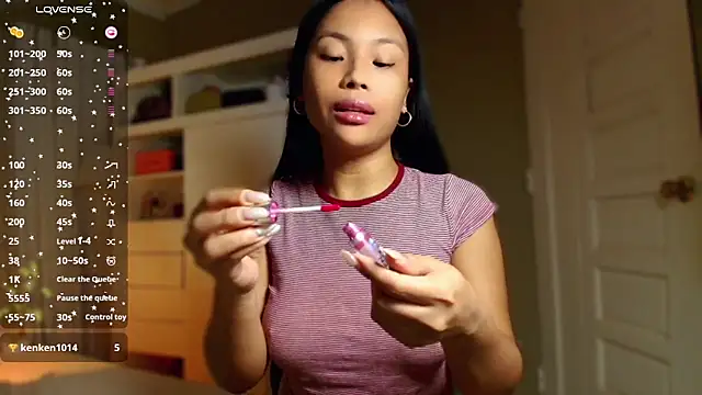 venusangelicxx online show from April 11, 12:15 am