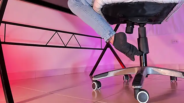 Snapshot of ArchieCollins chatting on September 24, 4:16 am ArchieCollins online show from September 24, 4:16 am