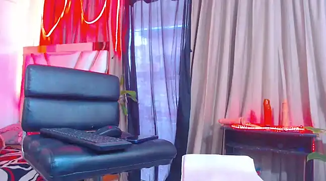 Hotgiirl 1 online show from March 11, 3:02 pm