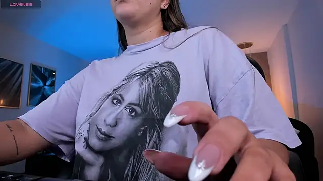 MartinnaBonnet online show from January 13, 10:36 am