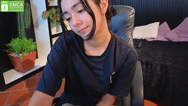 Snapshot of Ivy_Gail chatting on November 7, 6:35 am Ivy Gail online show from November 7, 6:35 am