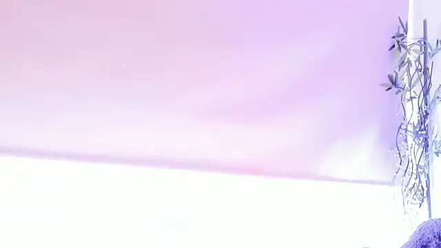 Snapshot of Alicee_Levine chatting on November 23, 2:39 pm Alicee Levine online show from November 23, 2:39 pm