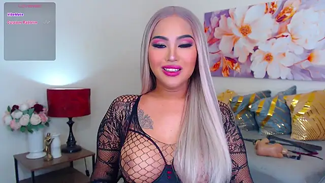 HugeCock Savanna online show from October 26, 2:39 am