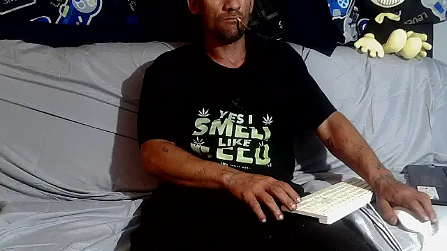 goodick4u28 online show from April 11, 4:17 am