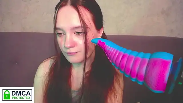 Snapshot of Alyssa___Scarlet chatting on November 27, 3:19 am Alyssa Scarlet online show from November 27, 3:19 am