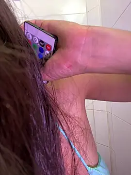 loolla 23 online show from March 1, 1:53 am