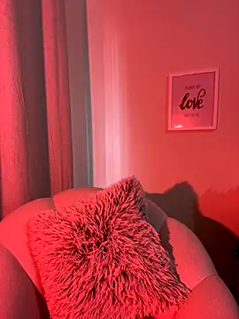 loolla 23 online show from September 20, 8:32 pm