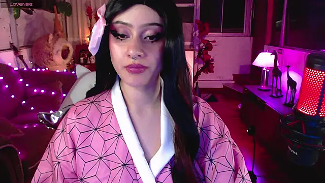 Aquamarinebubble online show from February 8, 7:26 am