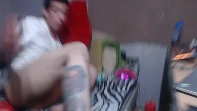 Snapshot of DADDYGNAGSTA chatting on January 4, 6:30 pm DADDYGNAGSTA online show from January 4, 6:30 pm