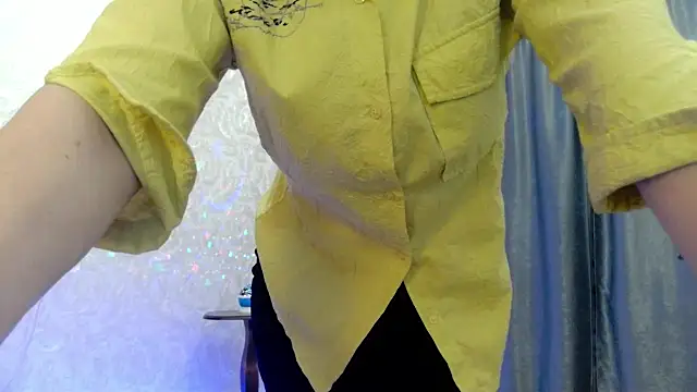 Snapshot of elenaza chatting on October 11, 5:22 pm elenaza online show from October 11, 5:22 pm