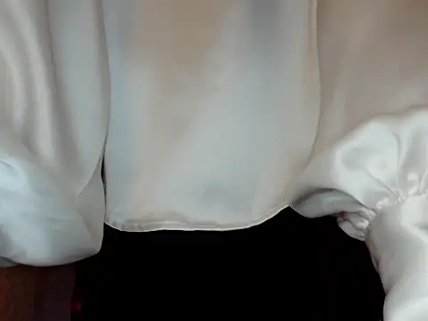 Snapshot of elenaza chatting on November 16, 10:15 pm elenaza online show from November 16, 10:15 pm