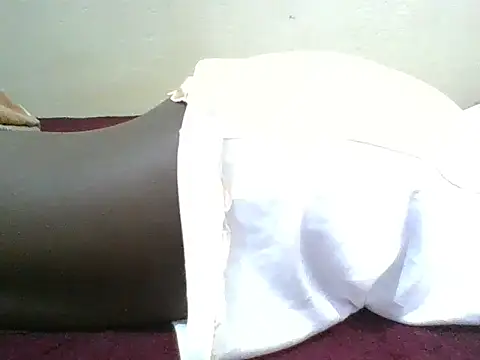 Snapshot of blackeve chatting on October 15, 3:34 pm blackeve online show from October 15, 3:34 pm